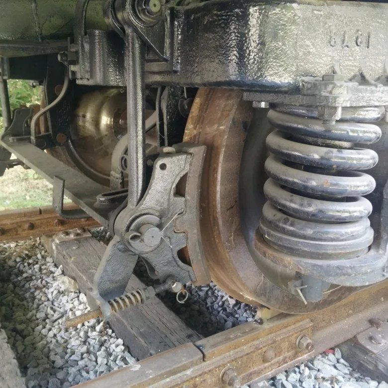 Heavy Duty Truck Locomotive Rail Brake Shoe for Railway Train Parts Rail Brake Shoes